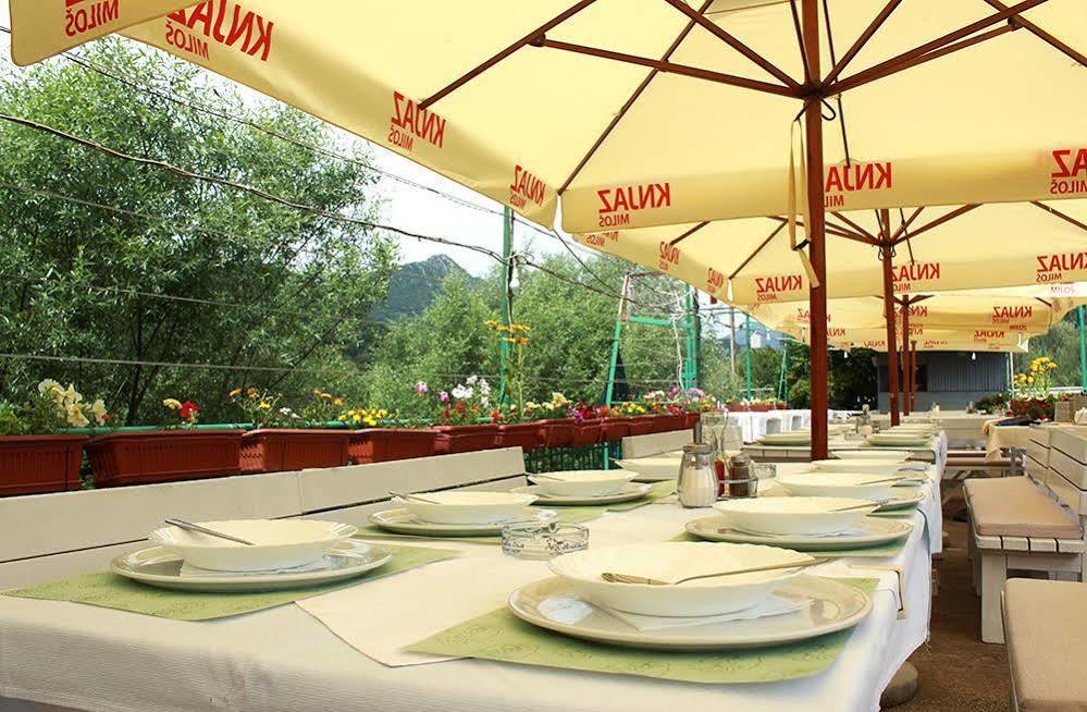 Hotel Pelikan Virpazar Exterior foto